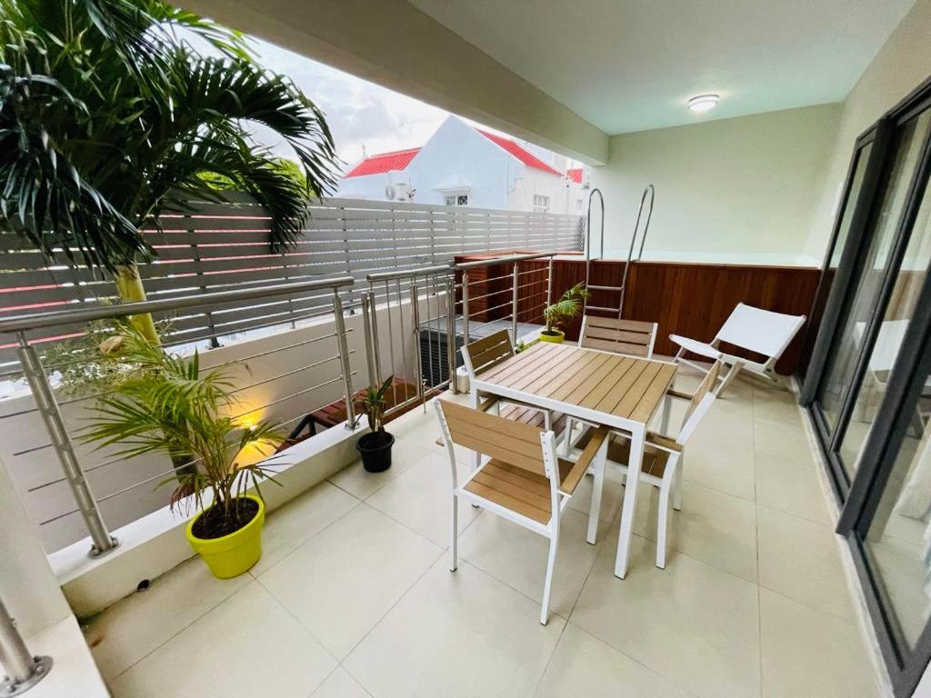 Beachcove Apartment 2 Pereybere Beach Zewnętrze zdjęcie